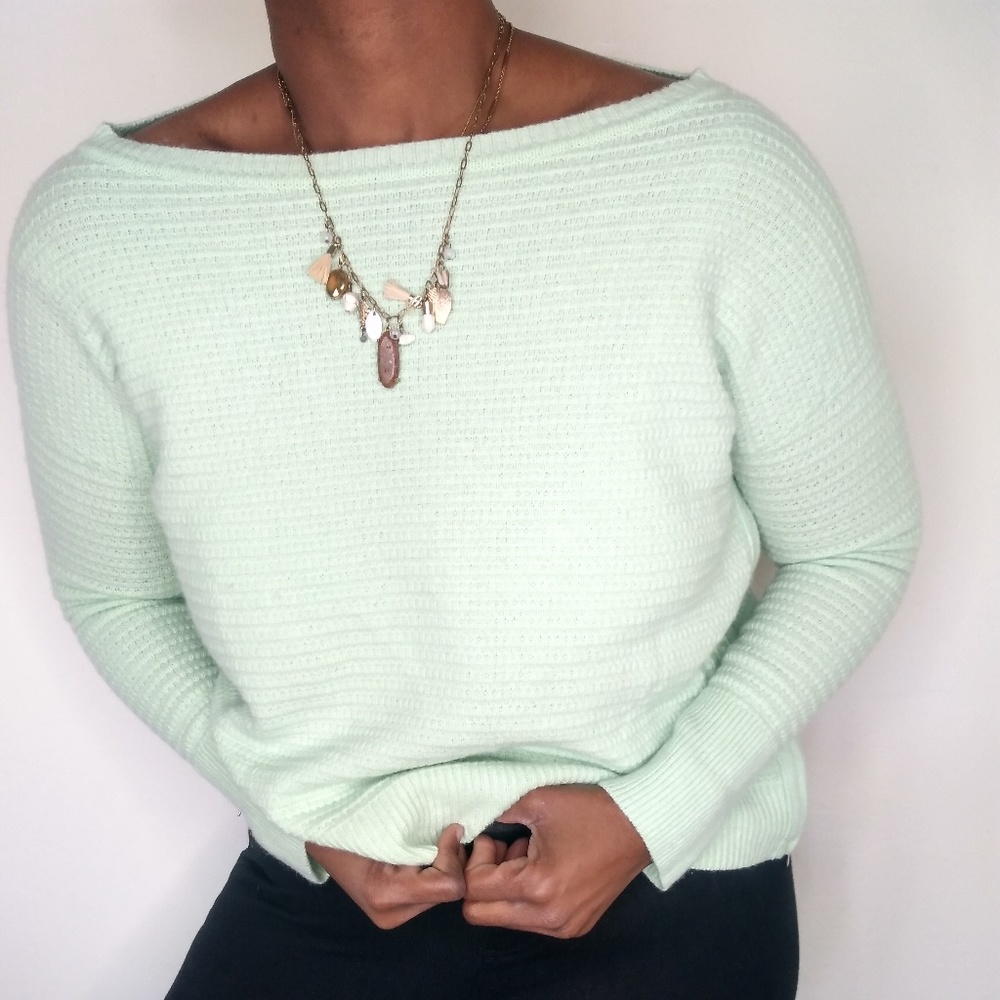 Banana Republic Wool Blend Pull Over Sweater  M